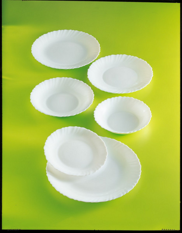 Assiette plate rond blanc verre opal Ø 19 cm Feston Luminarc