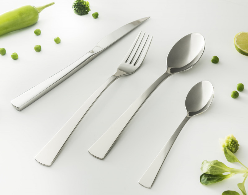 Fourchette de table inox 18/10 20,5 cm Izia Pro.mundi