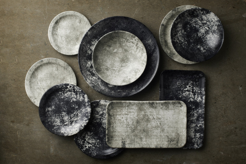Assiette organique noir porcelaine vitrifiée 35x16 cm Urban Dudson