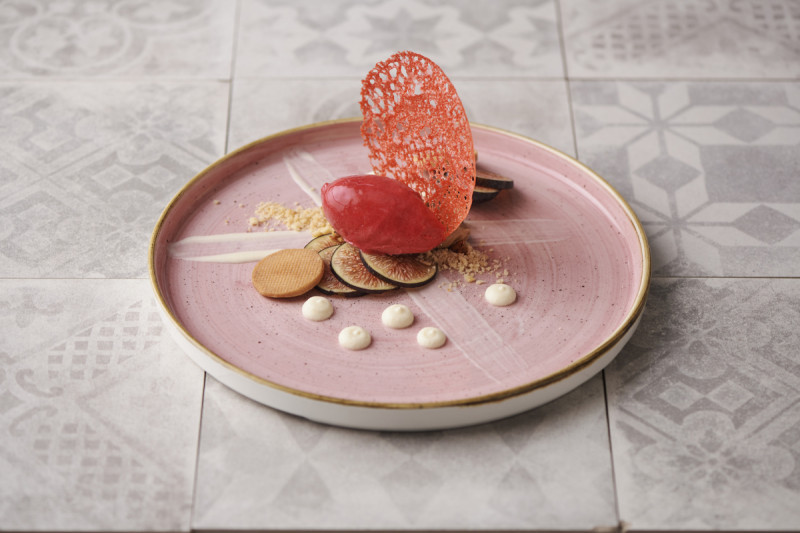 Assiette à bord droit rond Petal Pink porcelaine vitrifiée Ø 26 cm Stonecast Petal Churchill